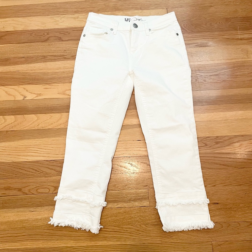 DG2 by Diane Gilman Virtual Stretch Layered Fringe Crop Jean - Picture 9 of 12